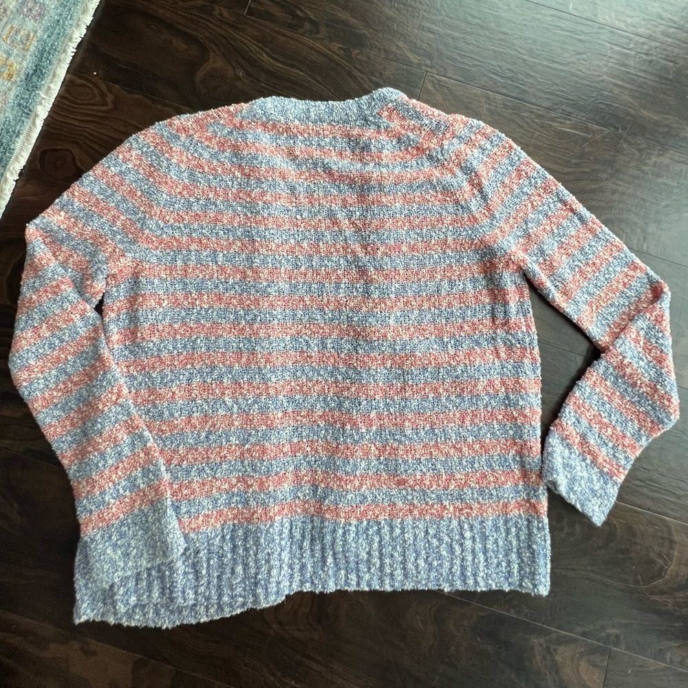 Cardigan - Picture 2 of 4